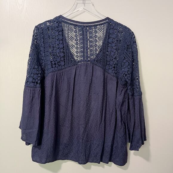 VICI LOVESTITCH Du Jour Crochet Blouse in Navy Crochet size Large‎ - Picture 3 of 6